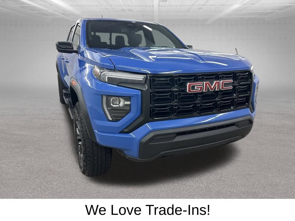 Used 2025 GMC Canyon Elevation RWD image 3