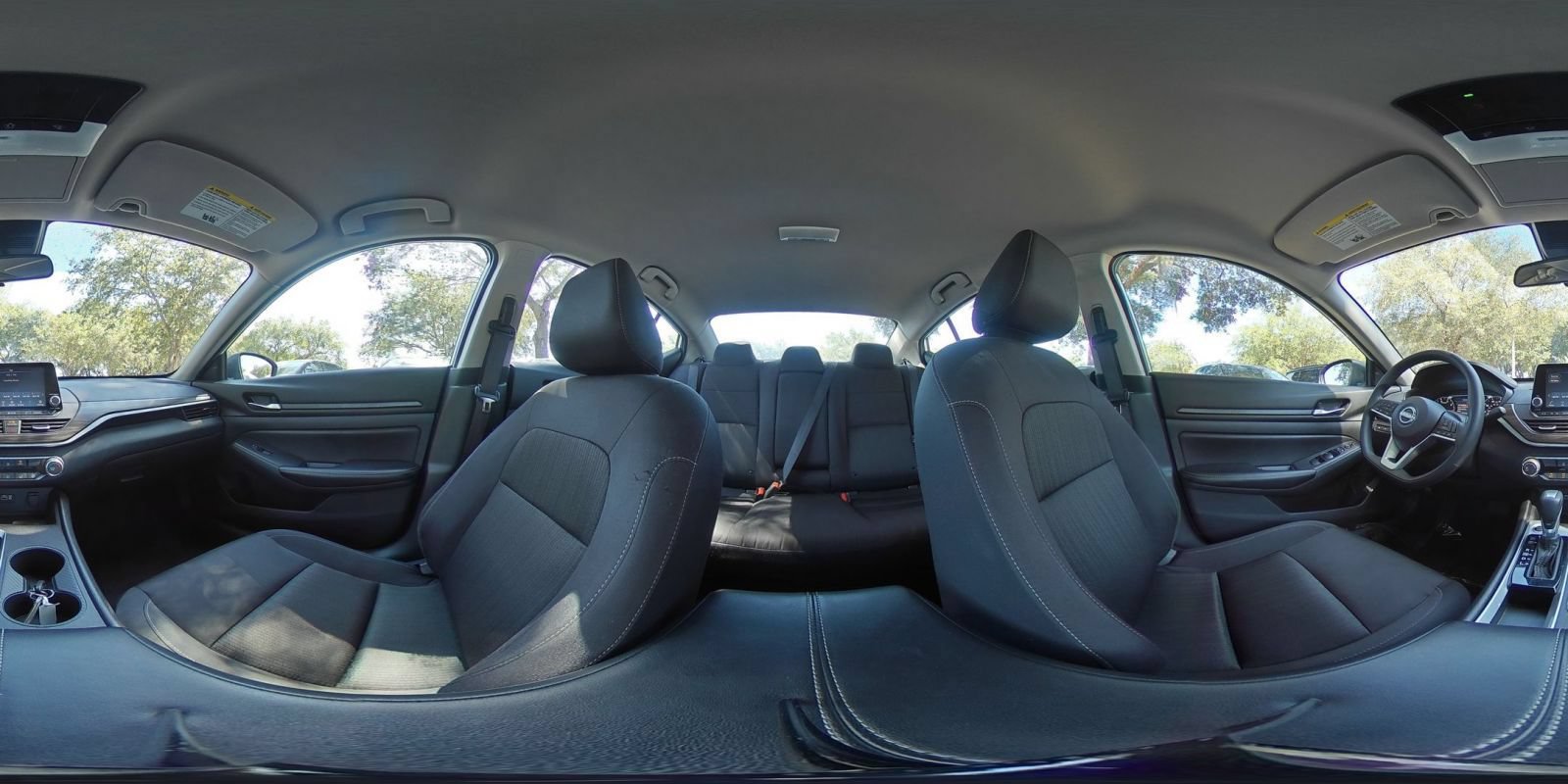 Used 2025 Nissan Altima 2.5 SV FWD image 37