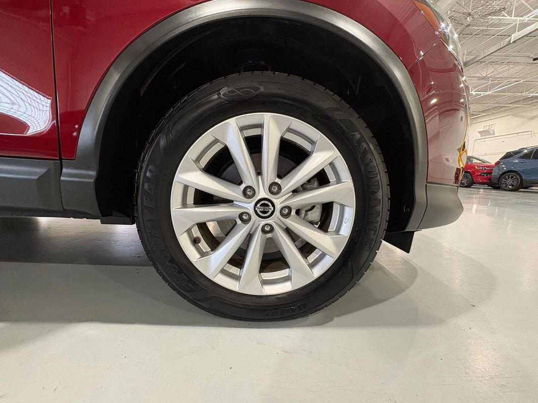 Used 2019 Nissan Rogue Sport SV AWD/4WD image 47