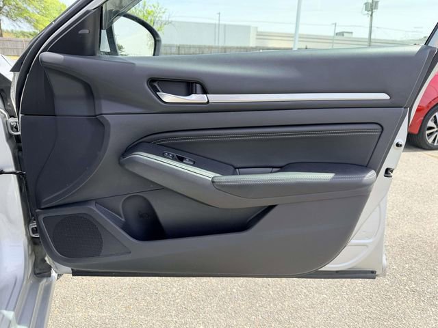 Used 2019 Nissan Altima 2.5 SV image 8