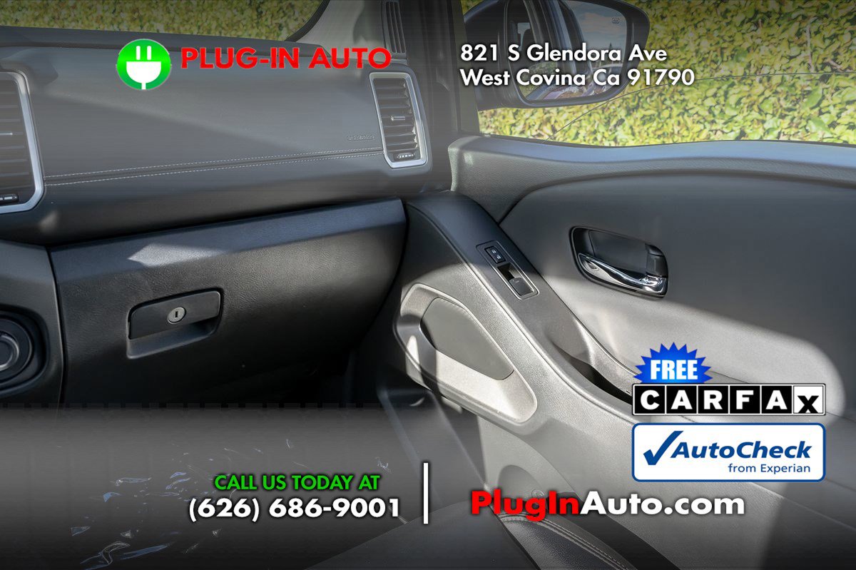 Used 2024 Nissan Frontier SL image 18