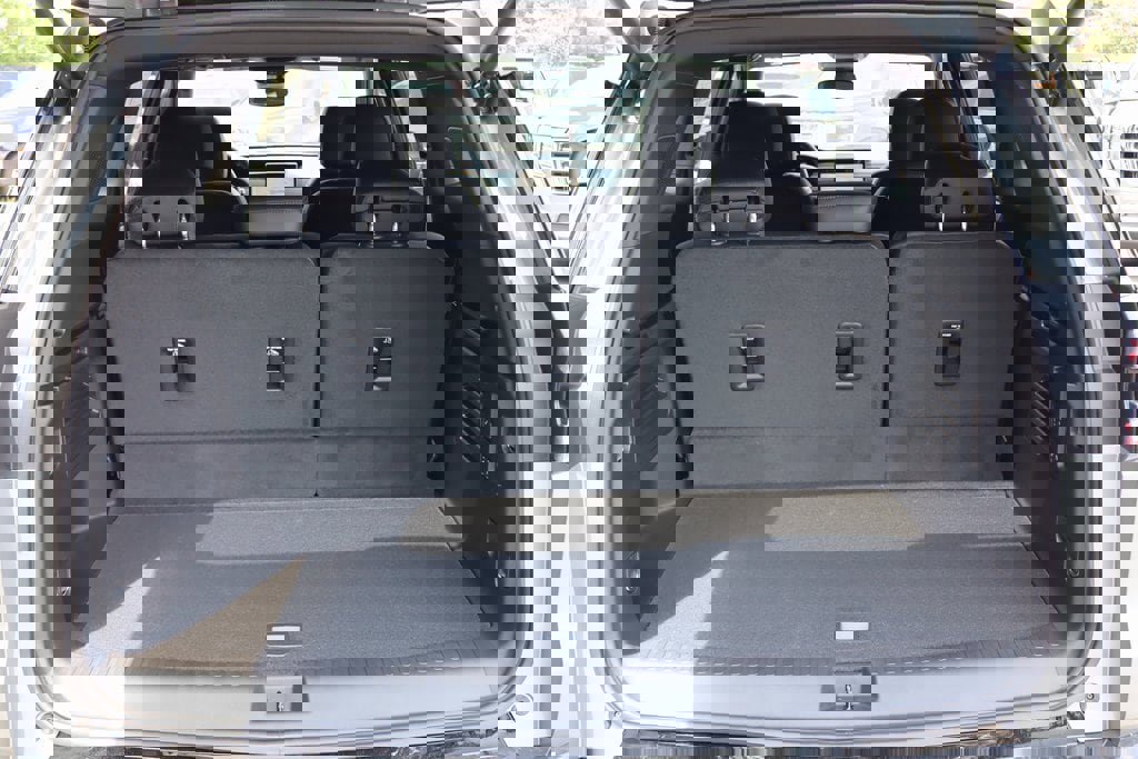 New 2025 GMC Acadia Denali w/ LPO, Floor Liner Package image 20