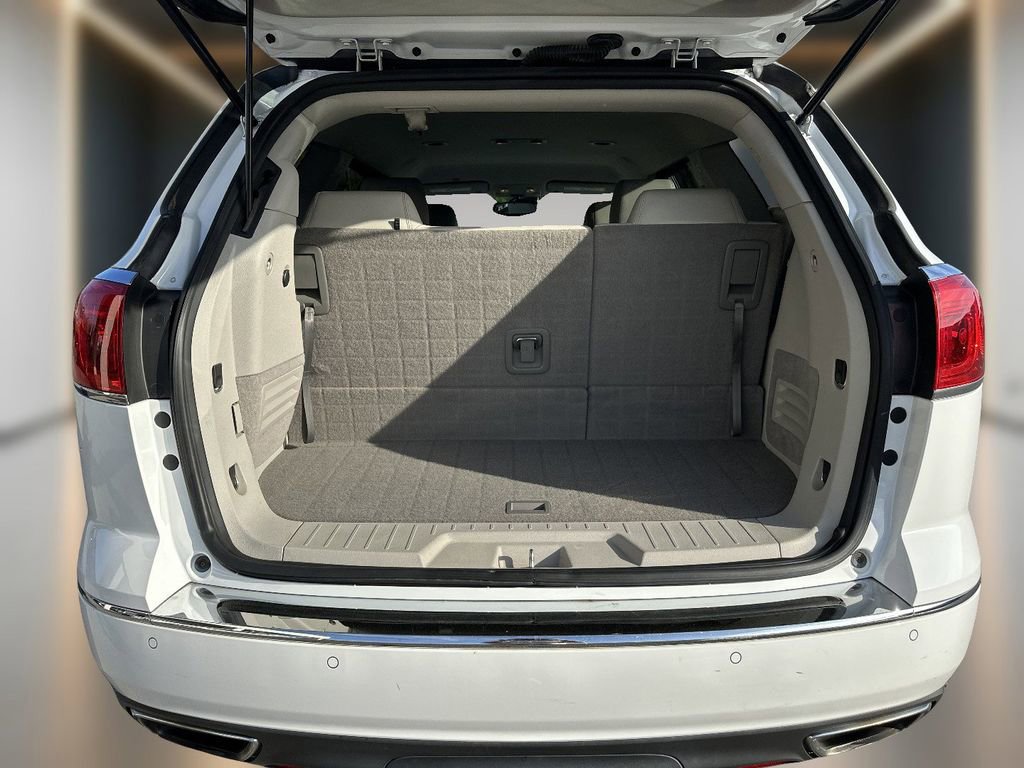 Used 2017 Buick Enclave Leather image 13
