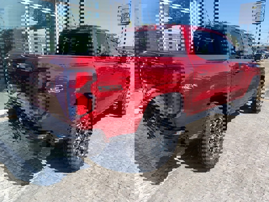 New 2026 Chevrolet Colorado Z71 w/ Technology Package image 2