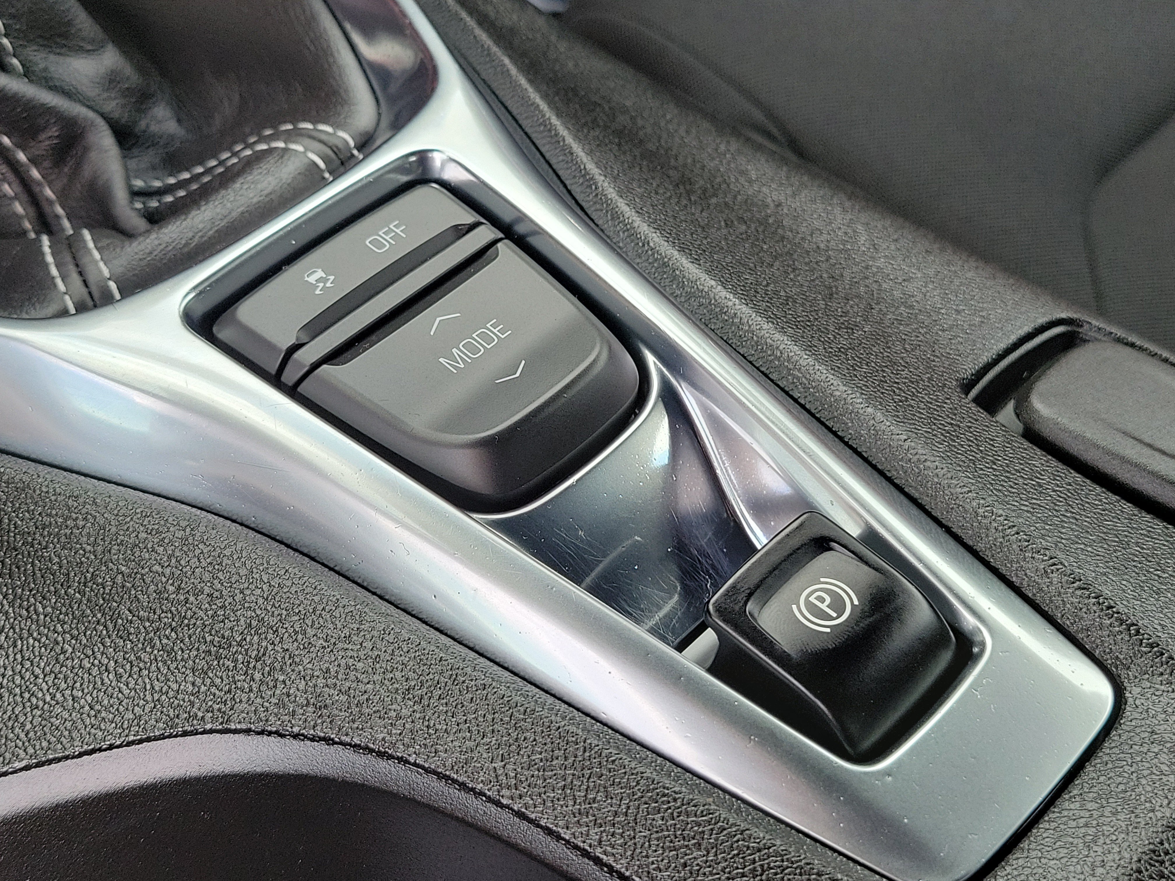 Used 2023 Chevrolet Camaro LT RWD image 27