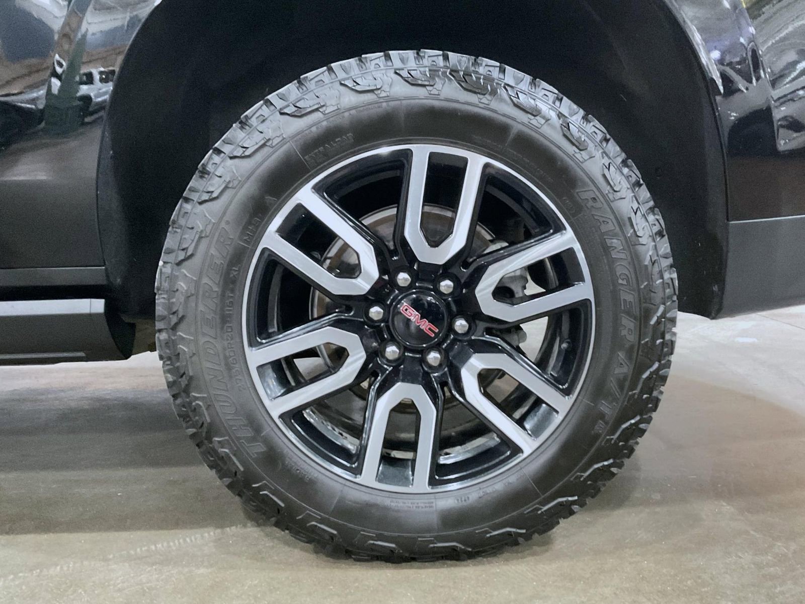 Certified 2023 GMC Yukon XL AT4 w/ AT4 Premium Package image 24