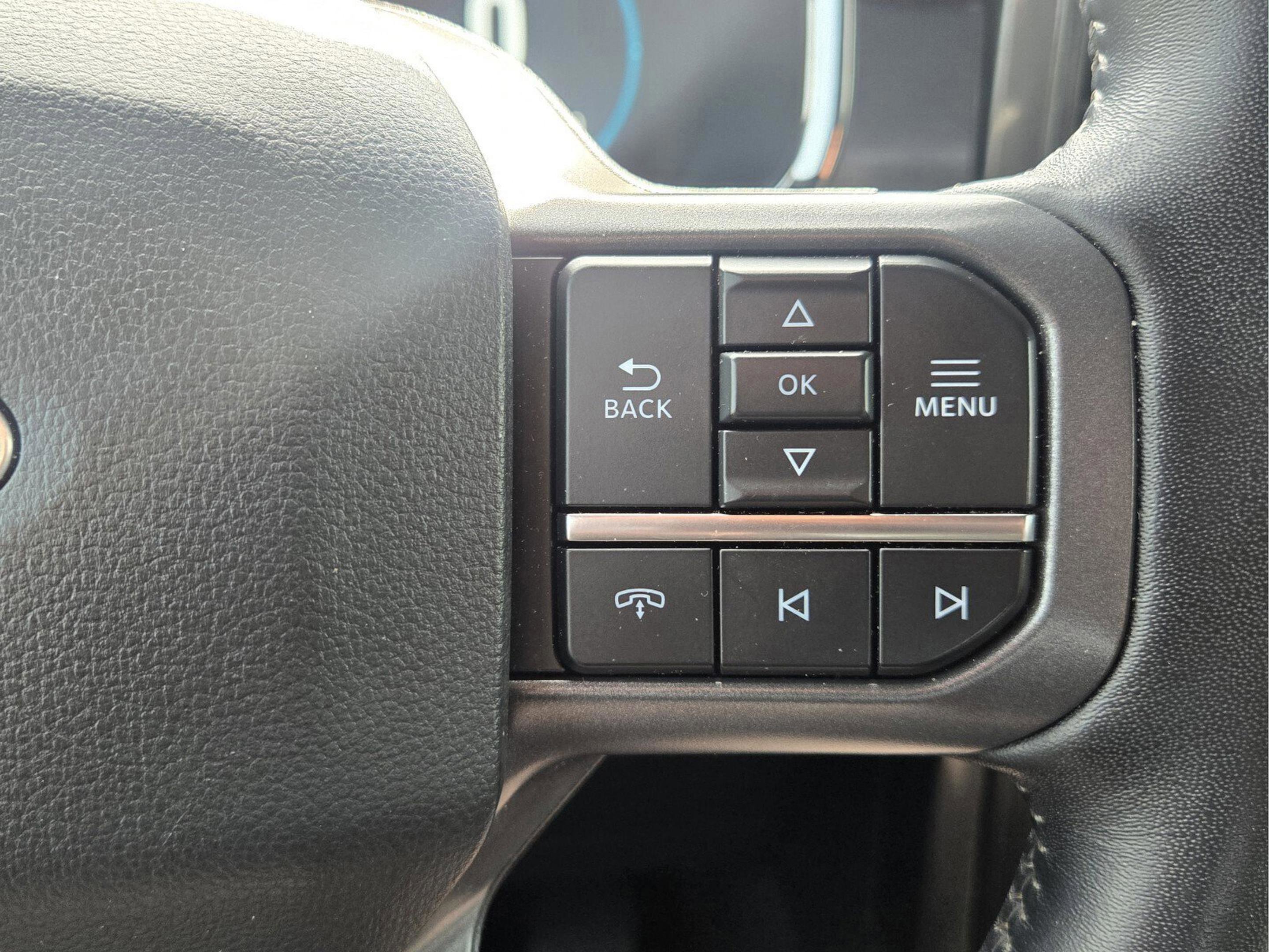 Used 2023 Ford F150 Lariat w/ Equipment Group 502A High image 25