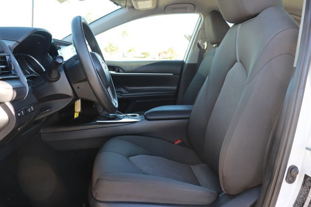 Used 2023 Toyota Camry LE image 9