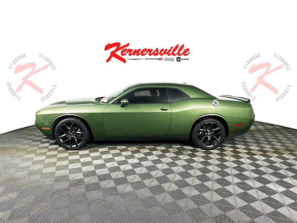 Used 2022 Dodge Challenger SXT w/ Blacktop Package image 4