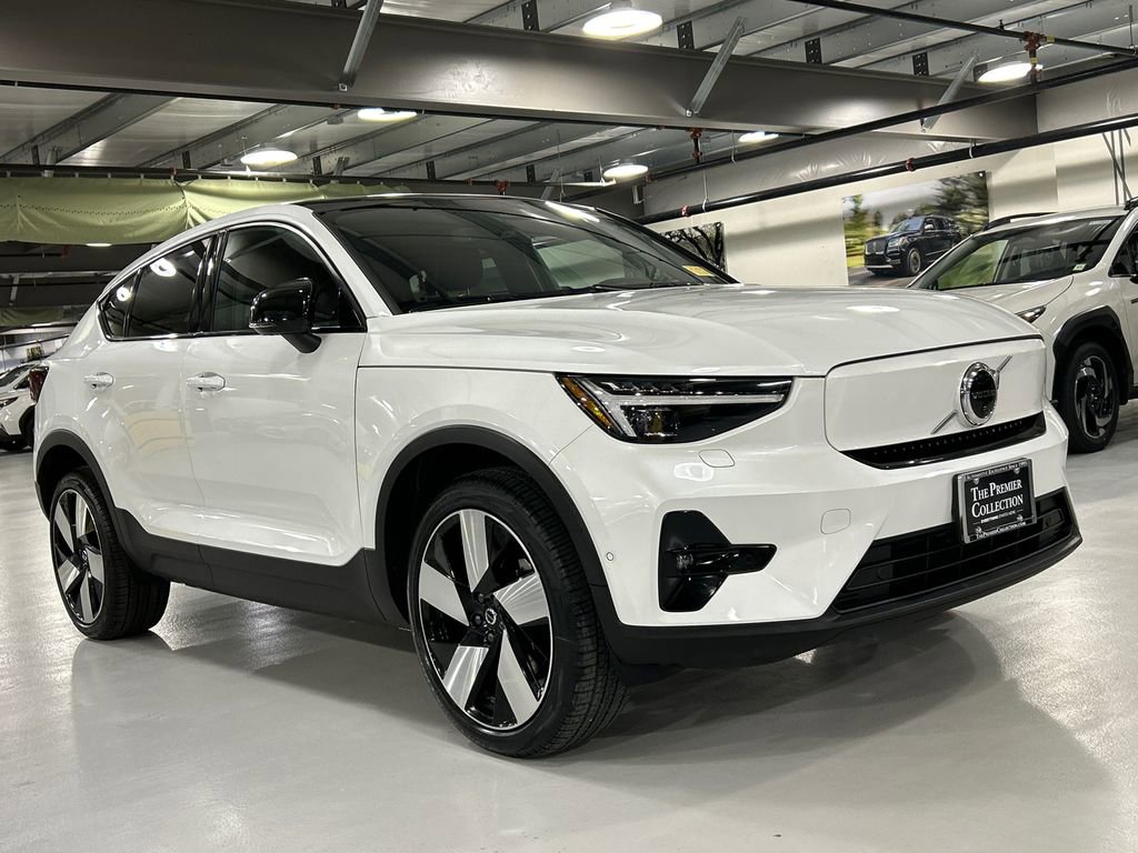 Certified 2023 Volvo C40 P8 Recharge Ultimate image 1