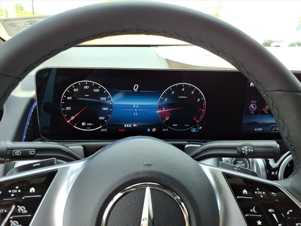 Used 2026 Mercedes-Benz GLB 250 4MATIC image 17