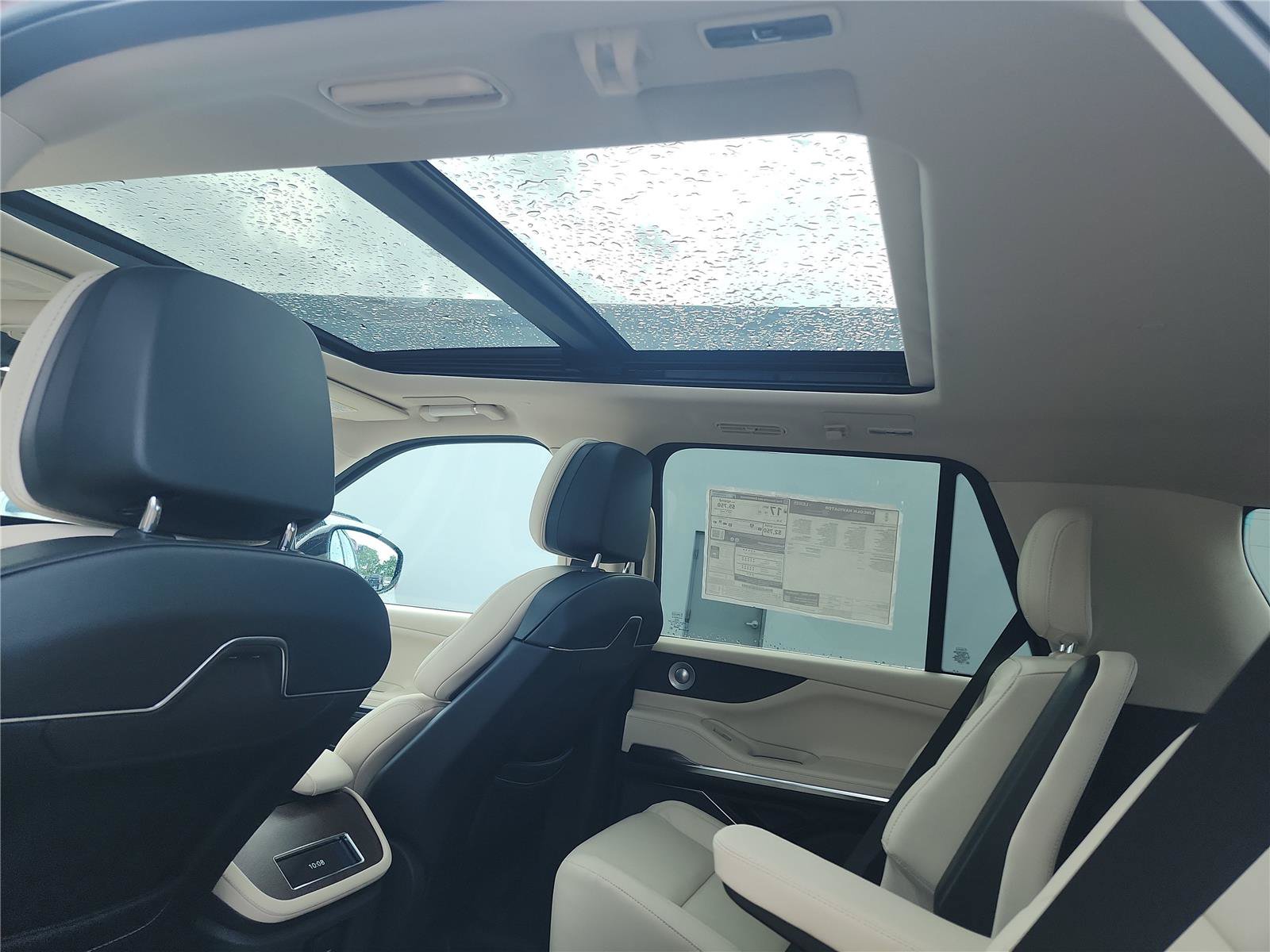 New 2027 Lincoln Navigator Reserve AWD/4WD image 19