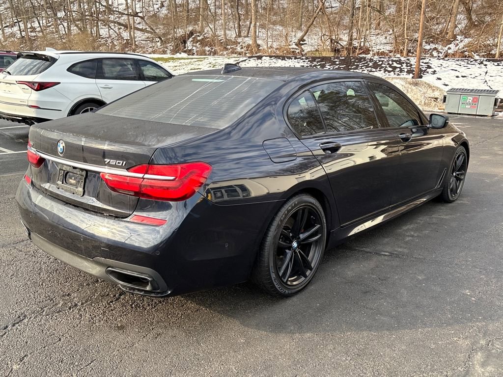 Used 2016 BMW 750i xDrive image 5