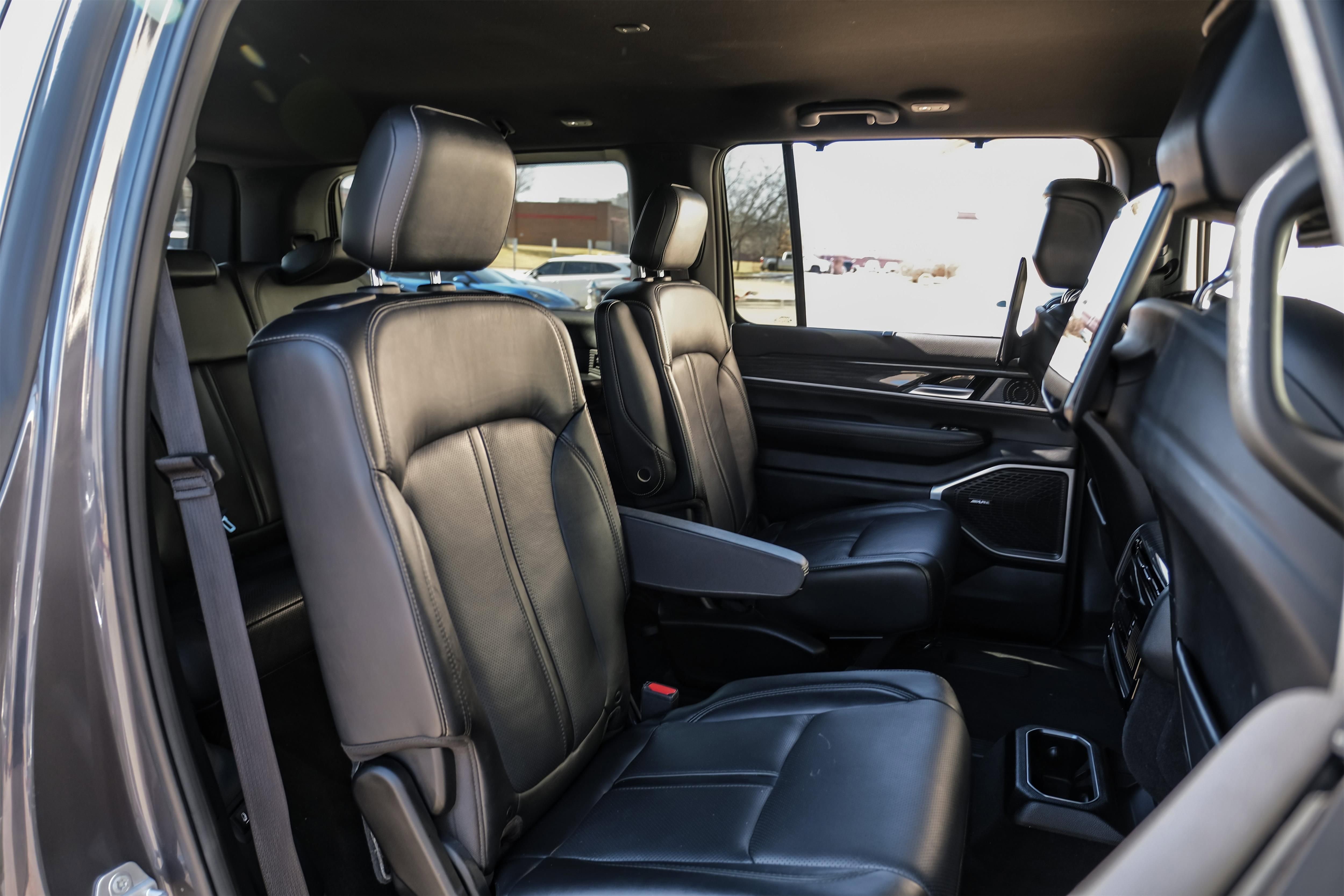 Used 2022 Jeep Wagoneer Series III w/ Convenience Group I image 35