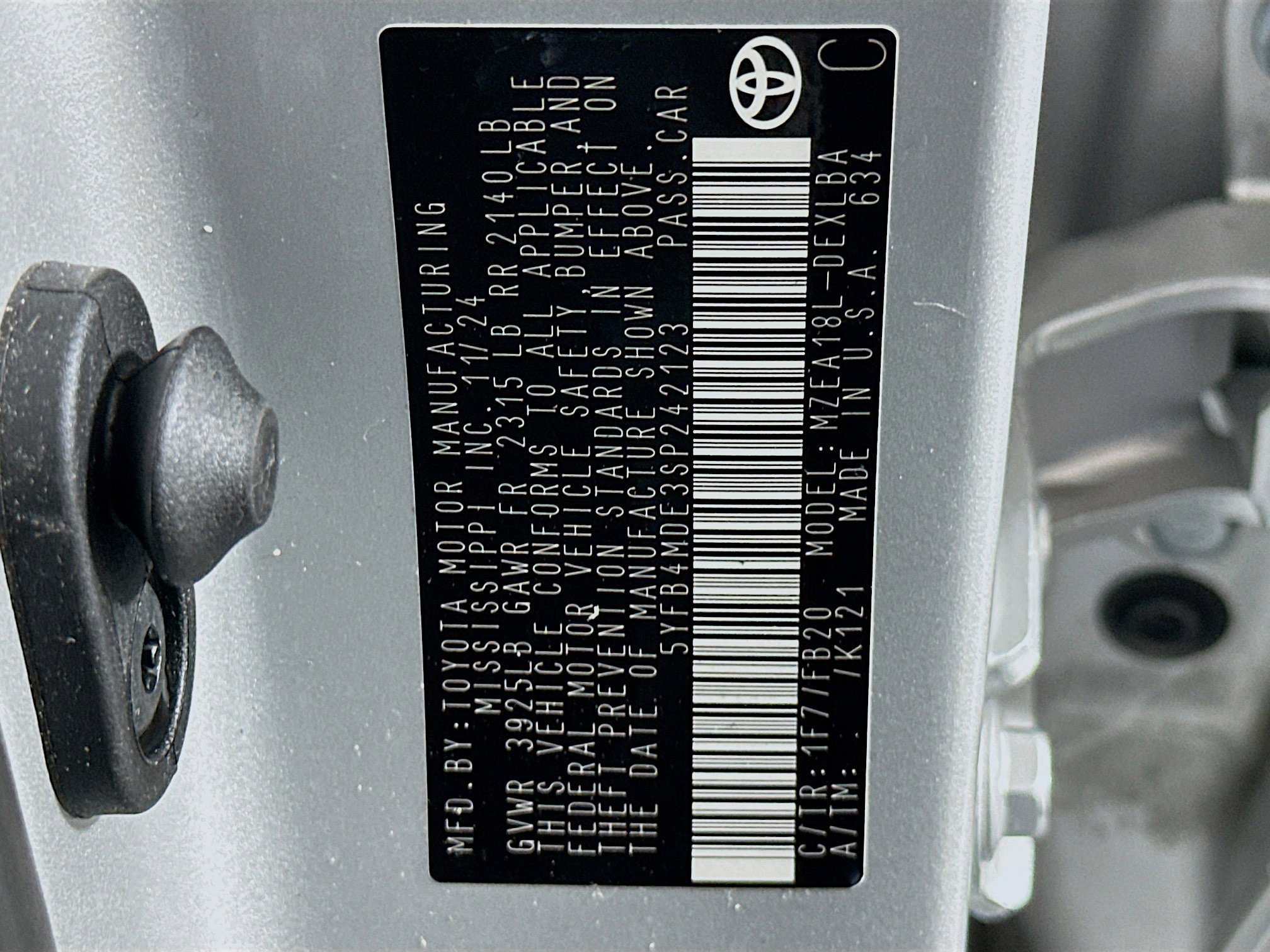 Used 2025 Toyota Corolla LE image 12