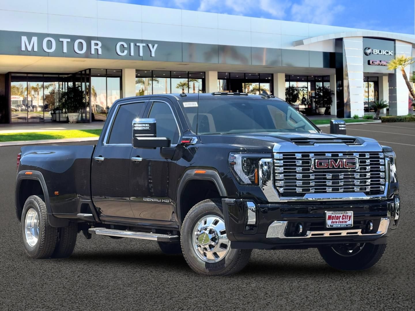 New 2026 GMC Sierra 3500 Denali w/ Denali Reserve Package AWD/4WD image 1