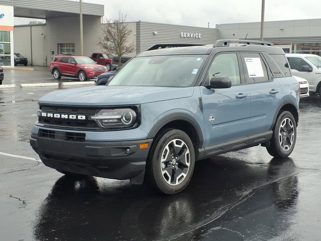 Used 2024 Ford Bronco Sport Outer Banks w/ Tech Package image 3
