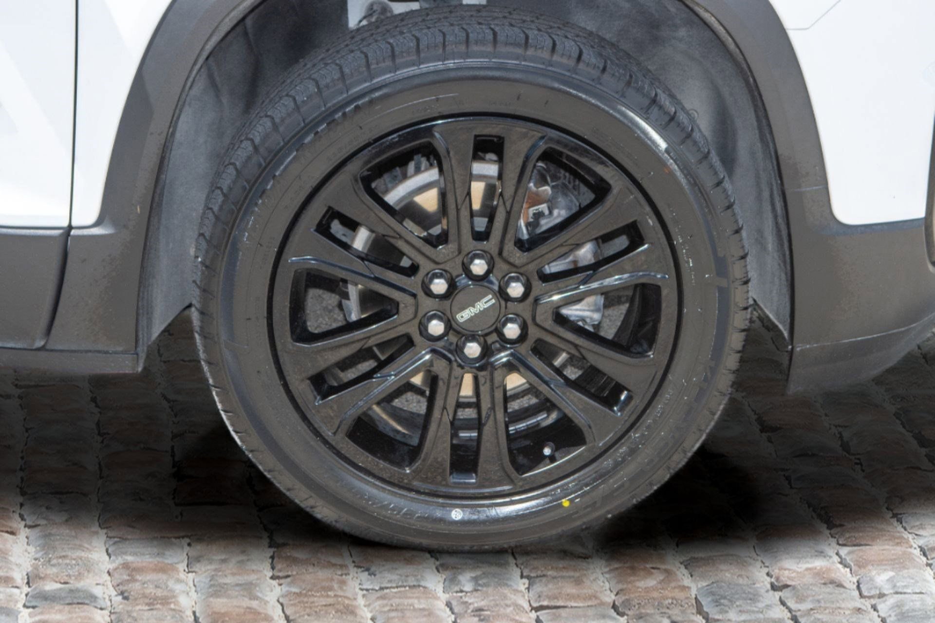 Certified 2022 GMC Acadia SLE w/ Driver Convenience Package image 45