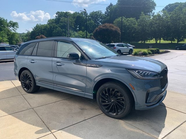 New 2026 Lincoln Aviator Reserve w/ Luxury Package AWD/4WD image 7