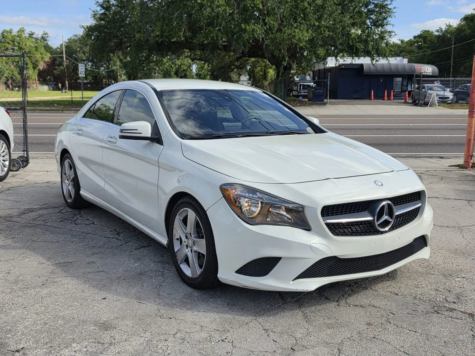 Used 2015 Mercedes-Benz CLA 250 image 3