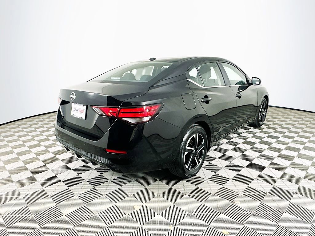 Used 2025 Nissan Sentra SV image 10