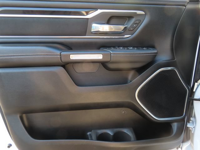 Used 2021 RAM 1500 Laramie w/ Sport Appearance Package AWD/4WD image 13