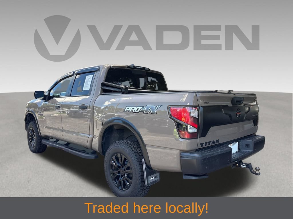 Used 2022 Nissan Titan PRO-4X w/ Pro-4x Convenience Package AWD/4WD image 17