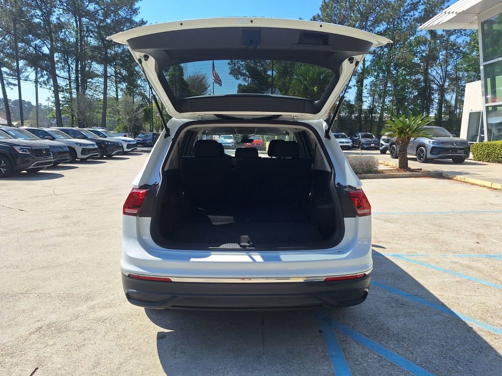 Used 2024 Volkswagen Tiguan S w/ MDO Package, Three-Row image 25