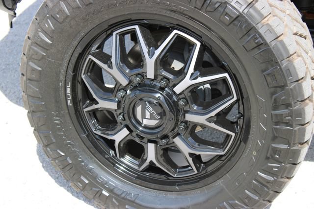 Used 2024 GMC Sierra 3500 Denali w/ Denali Reserve Package AWD/4WD image 17