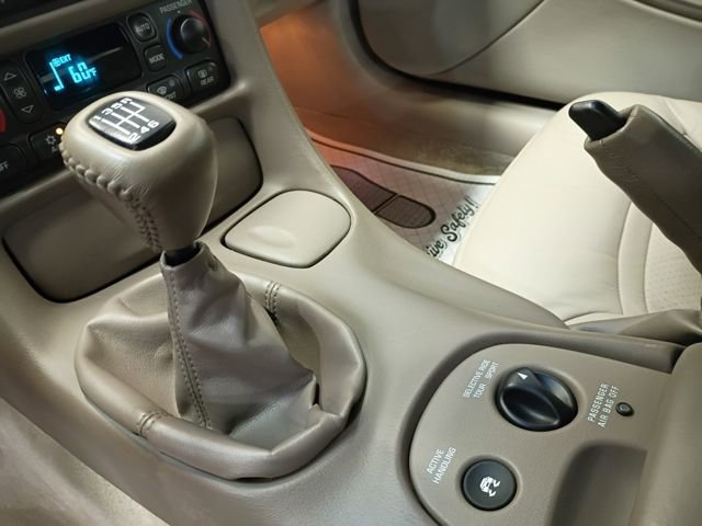 Used 2003 Chevrolet Corvette 50th Anniversary Edition w/ Preferred Equipment Group1 image 25