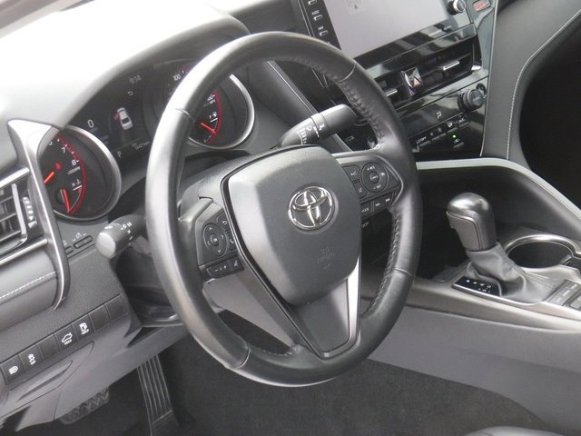 Used 2023 Toyota Camry XSE image 15