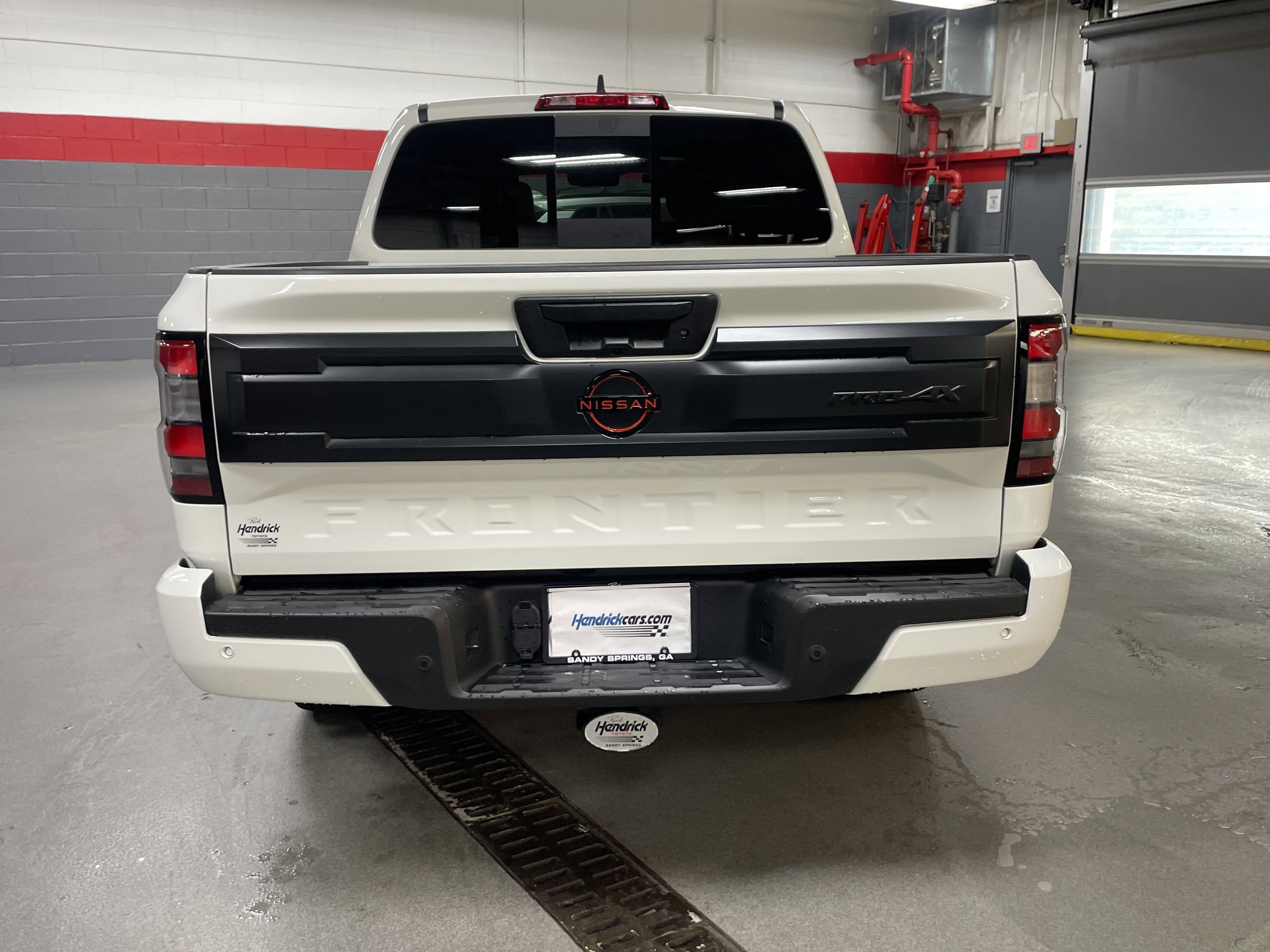 Used 2025 Nissan Frontier PRO-4X w/ Pro Premium Package AWD/4WD image 9
