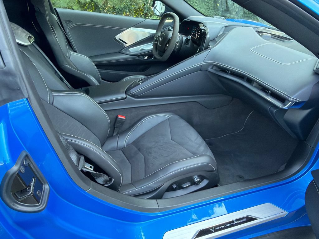 Used 2024 Chevrolet Corvette Stingray Preferred Cpe w/ Battery Protection Package RWD image 14
