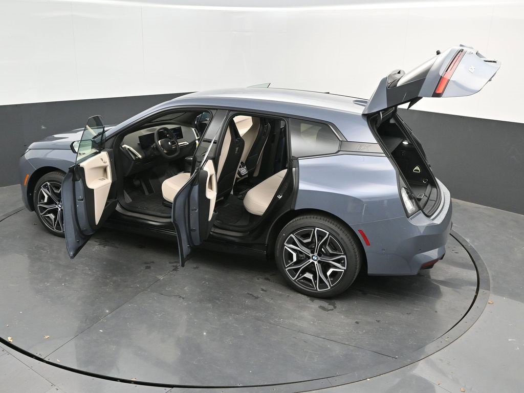 Certified 2026 BMW iX xDrive45 w/ Premium Package image 48