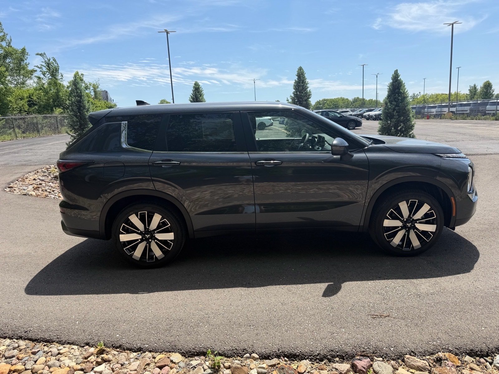 New 2026 Mitsubishi Outlander SE AWD/4WD image 6