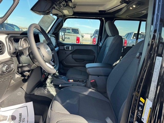 New 2026 Jeep Gladiator Sport AWD/4WD image 9