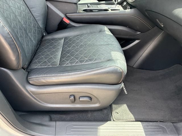 Used 2022 Nissan Murano Platinum w/ Cargo Package FWD image 11