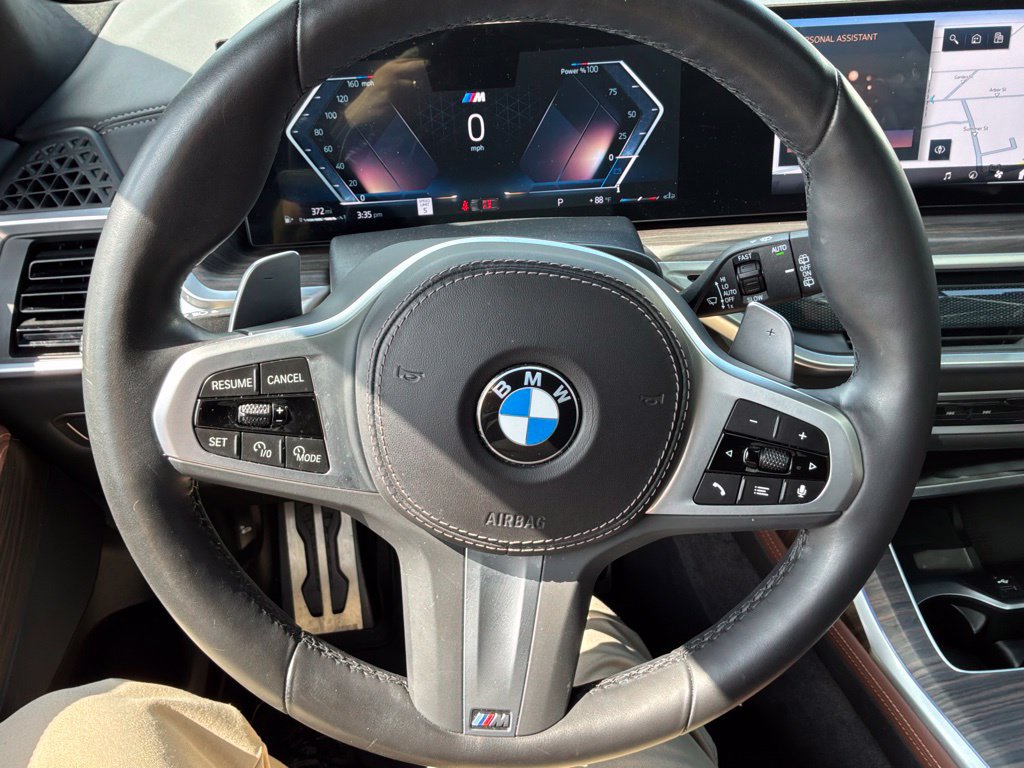 Used 2024 BMW X7 xDrive40i w/ M Sport Package AWD/4WD image 9