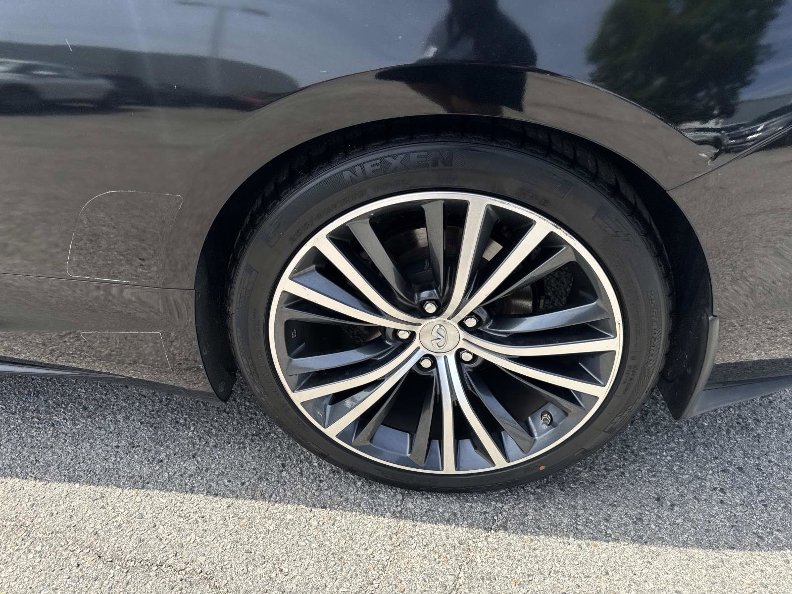 Used 2017 INFINITI Q60 3.0t image 6