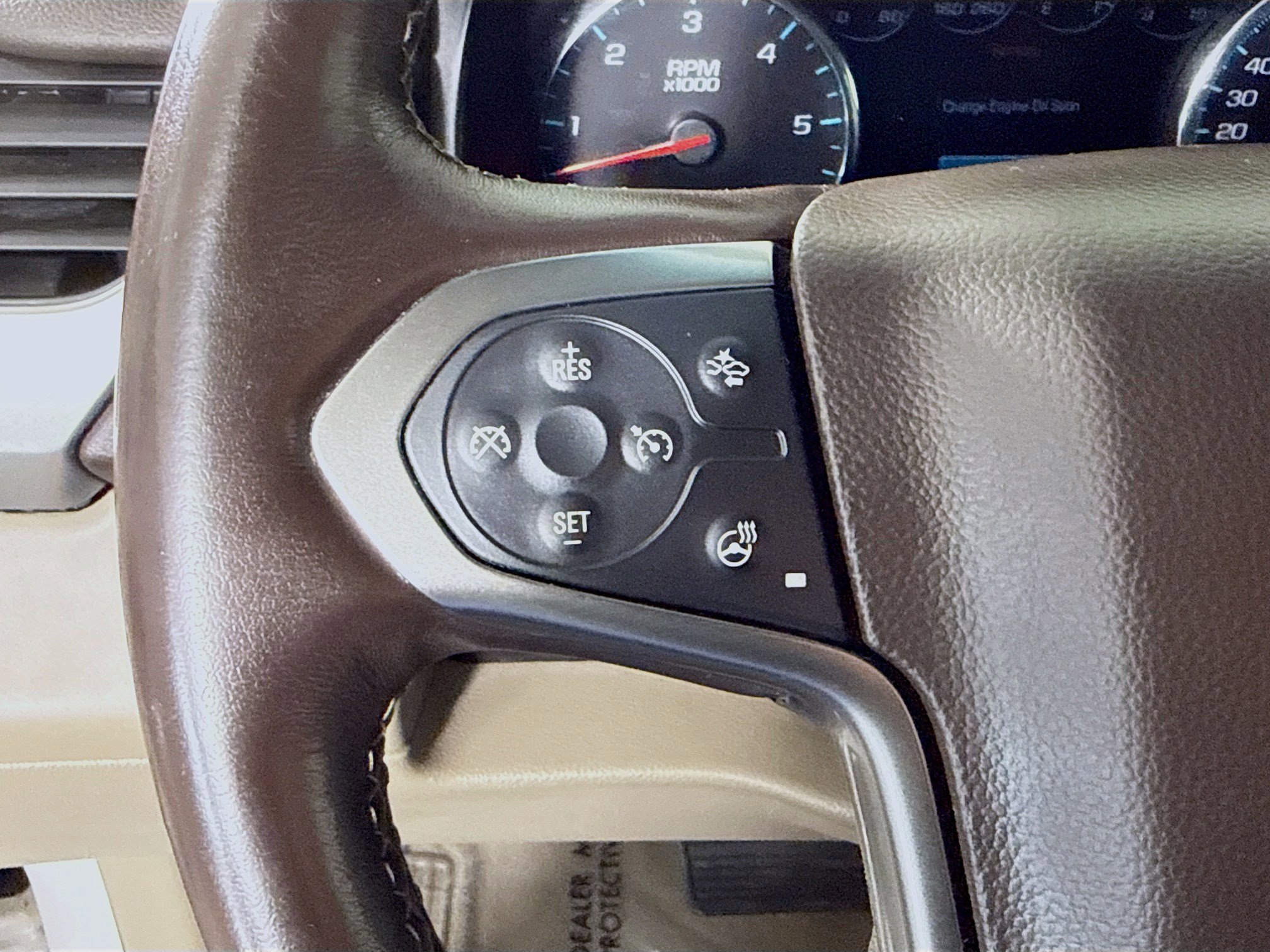 Used 2019 Chevrolet Suburban Premier RWD image 14