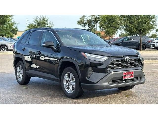 Certified 2025 Toyota RAV4 XLE AWD/4WD image 3