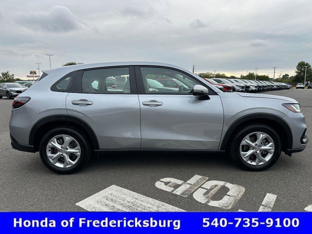 Used 2023 Honda HR-V LX image 6