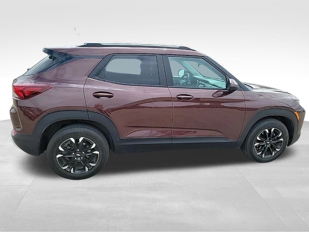 Used 2022 Chevrolet TrailBlazer LT w/ Convenience Package FWD image 13