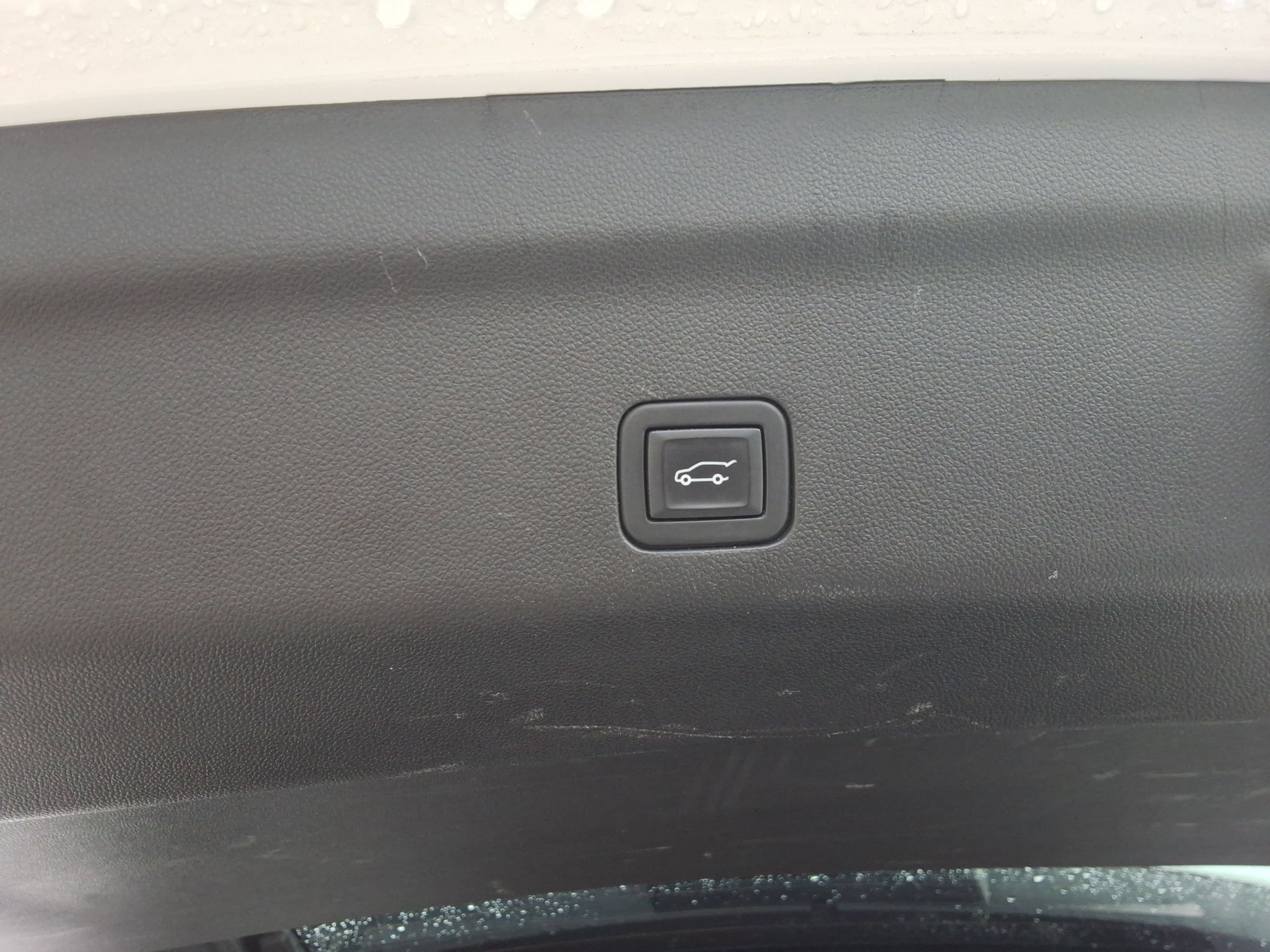Used 2024 Chevrolet Suburban LT AWD/4WD image 25