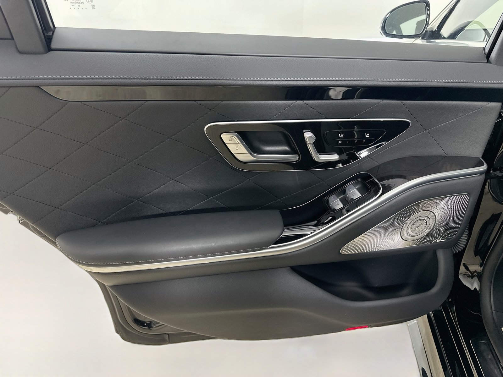 Used 2022 Mercedes-Benz S 580 4MATIC Sedan image 33