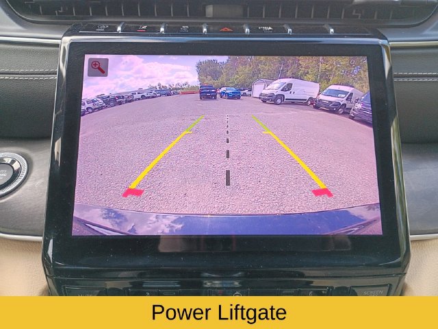 Used 2023 Jeep Grand Cherokee L Limited AWD/4WD image 16
