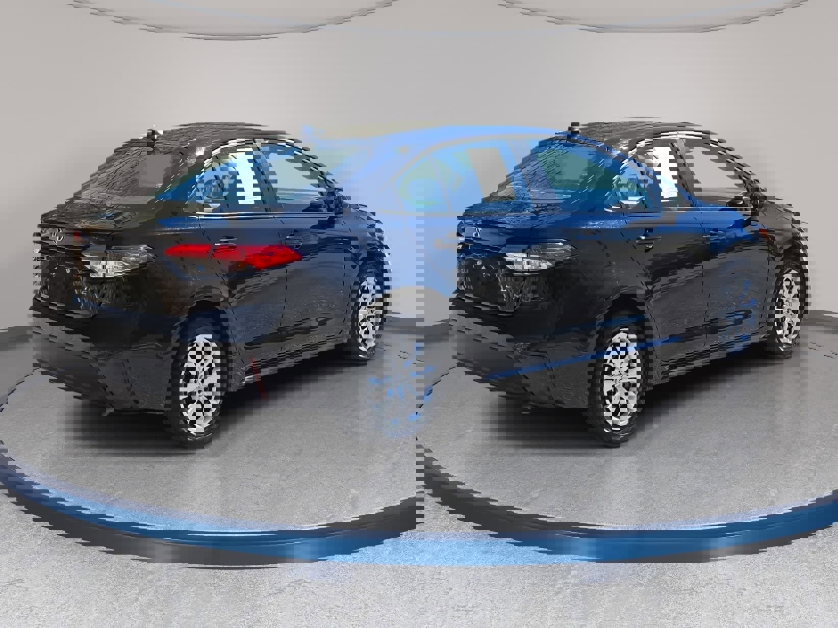 Used 2024 Toyota Corolla LE image 5