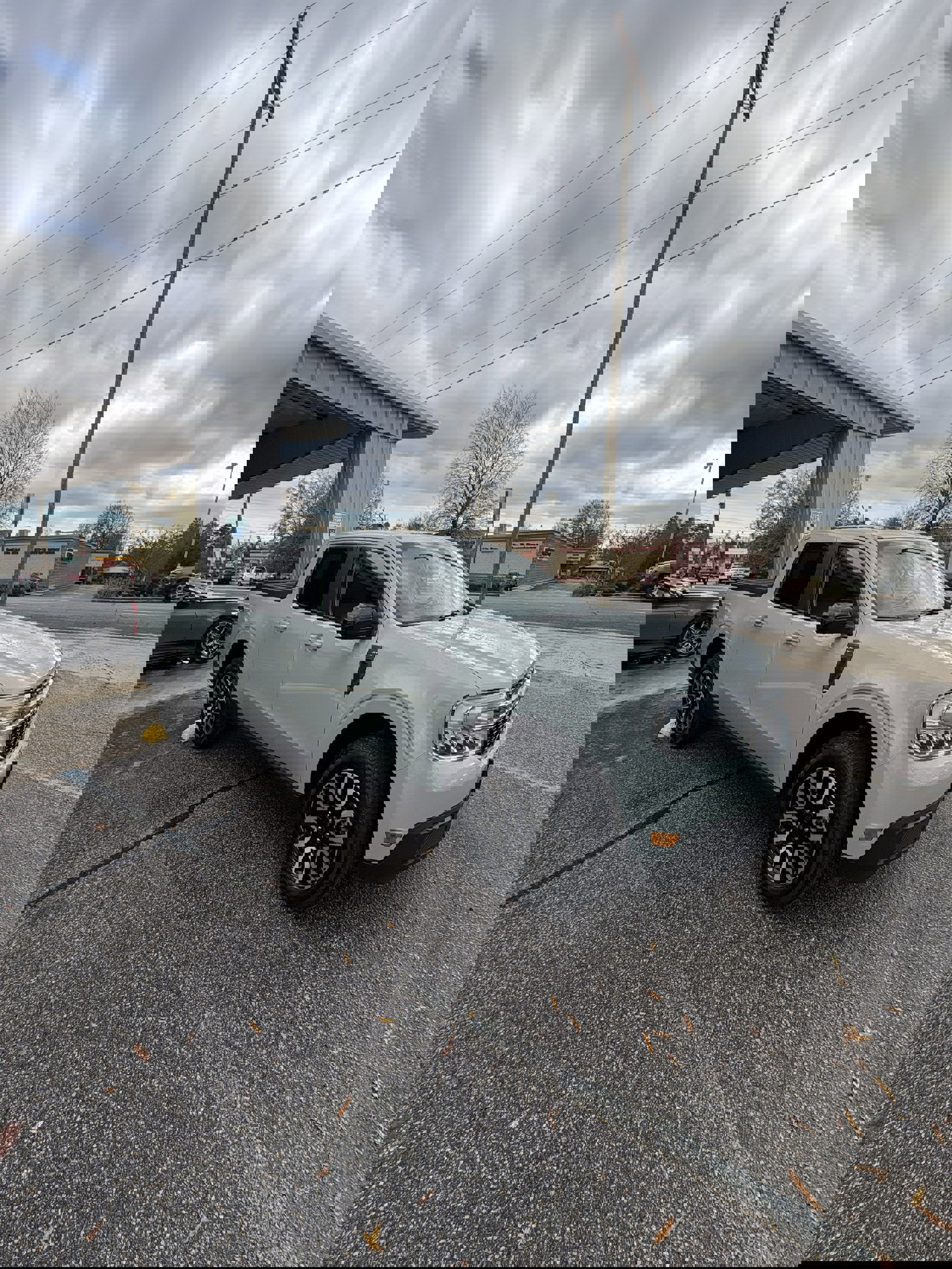 Used 2024 Ford Maverick Lariat image 3