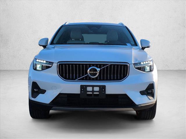 Used 2023 Volvo XC40 B4 Plus w/ Driver Assist Package video 2