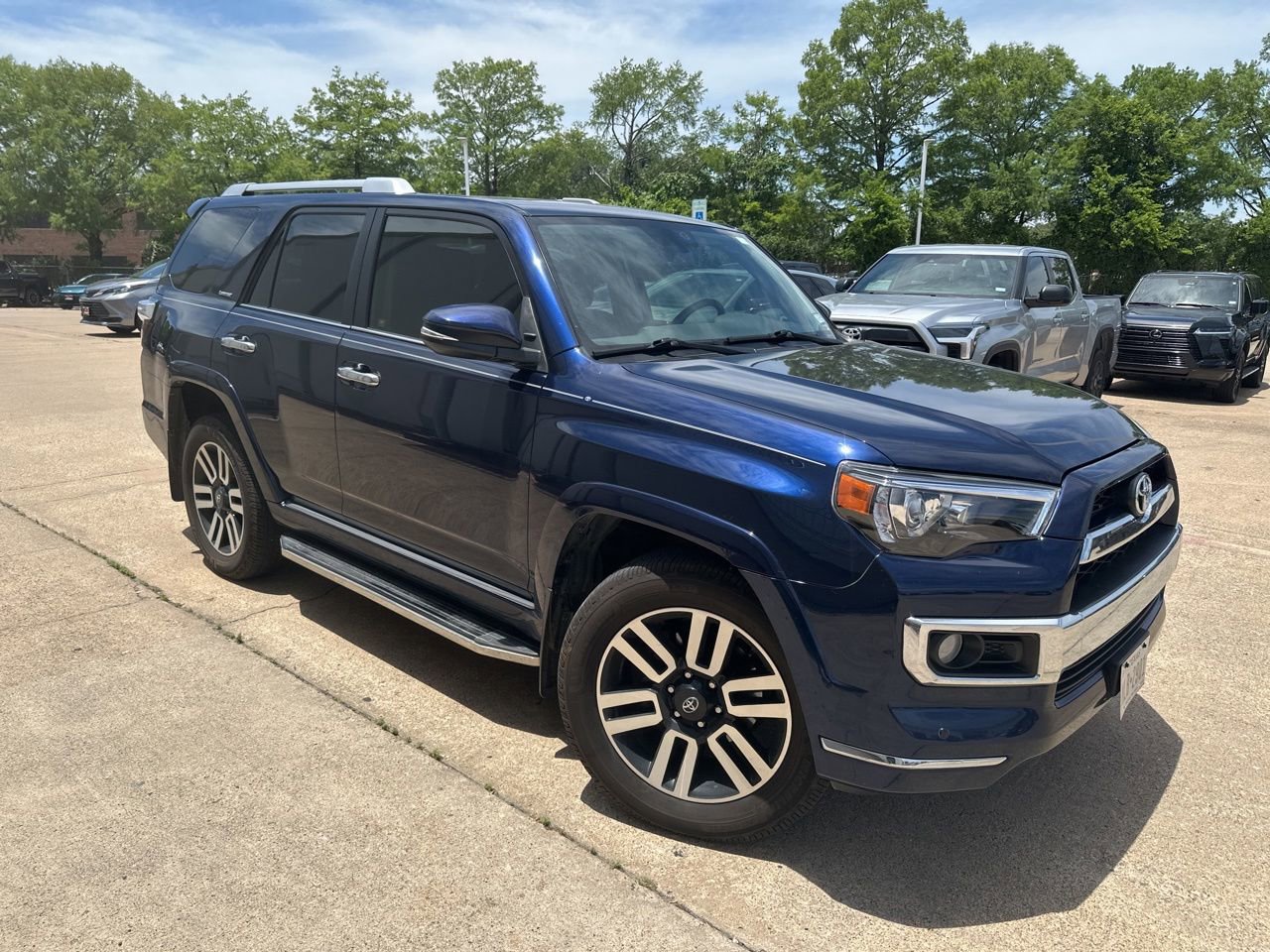 Used 2019 Toyota 4Runner Limited AWD/4WD image 2